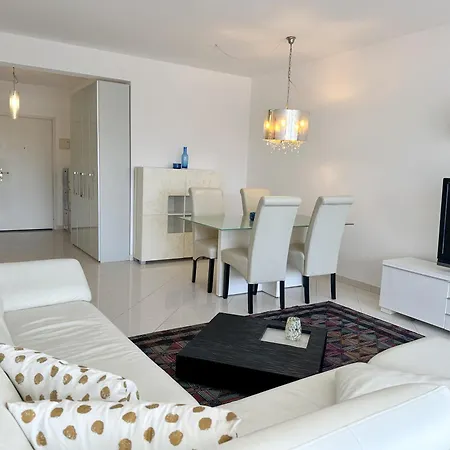 By Fewotessin شقة *