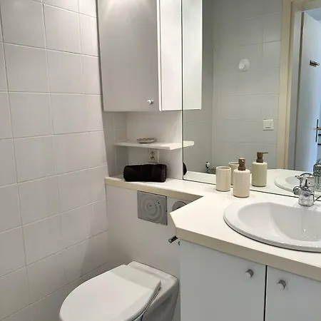 Apartment By Fewotessin