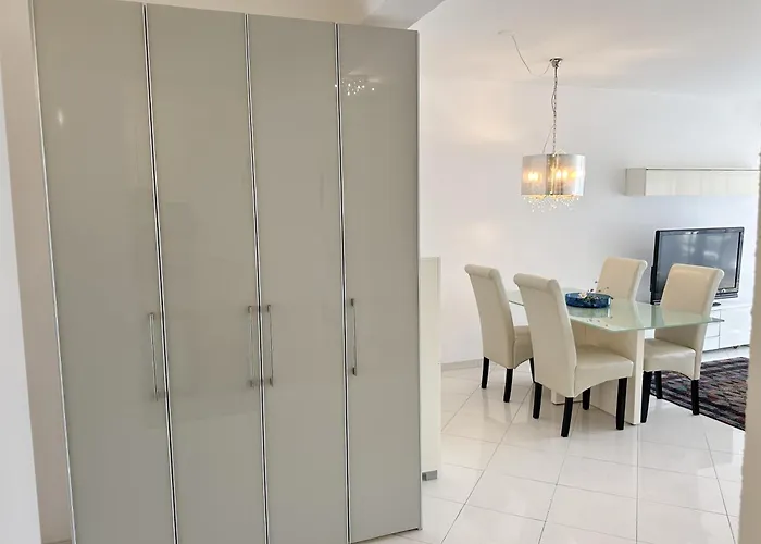 Apartment By Fewotessin *