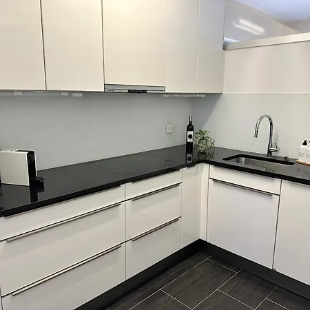 By Fewotessin Apartament *